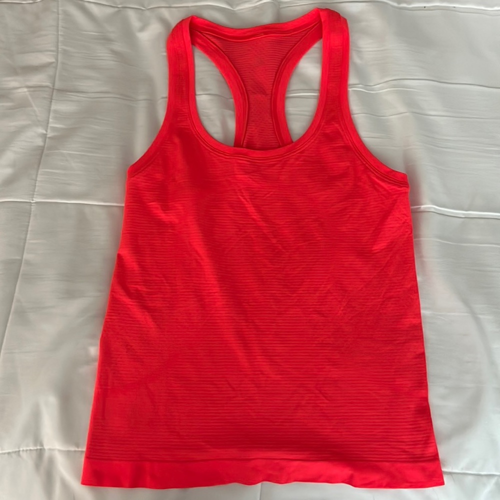 Lululemon Swiftly Tech Racerback Tank Top 2.0 
Race Length